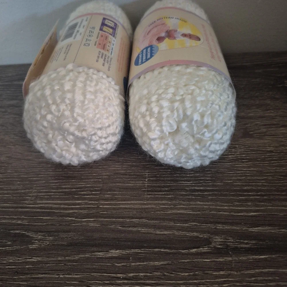 2 Skeins Lion Brand Baby HOMESPUN 100 Snow White Yarn Knit Crochet Craft USA